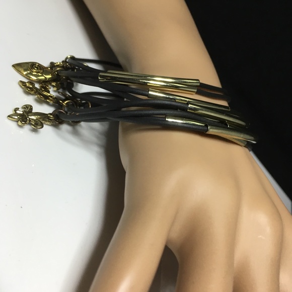 Jewelry - Picture 7 of 7